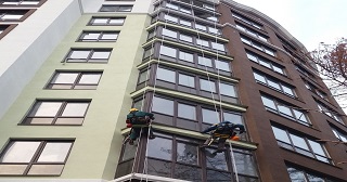 Установка крыши на балкон Курчатов цена от 1056 руб. м/2.