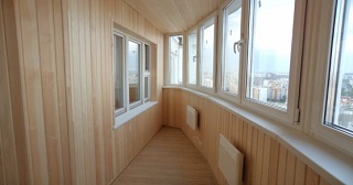Отделка, остекление, утепление балконов в Курчатове от 212 руб. м/2.